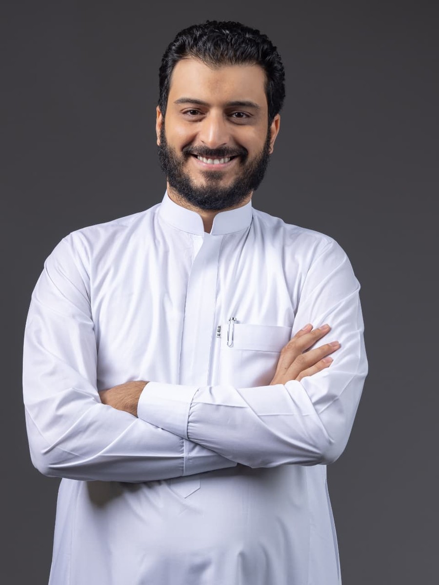 Studio headshot — Mohamed Amine El Ouni
